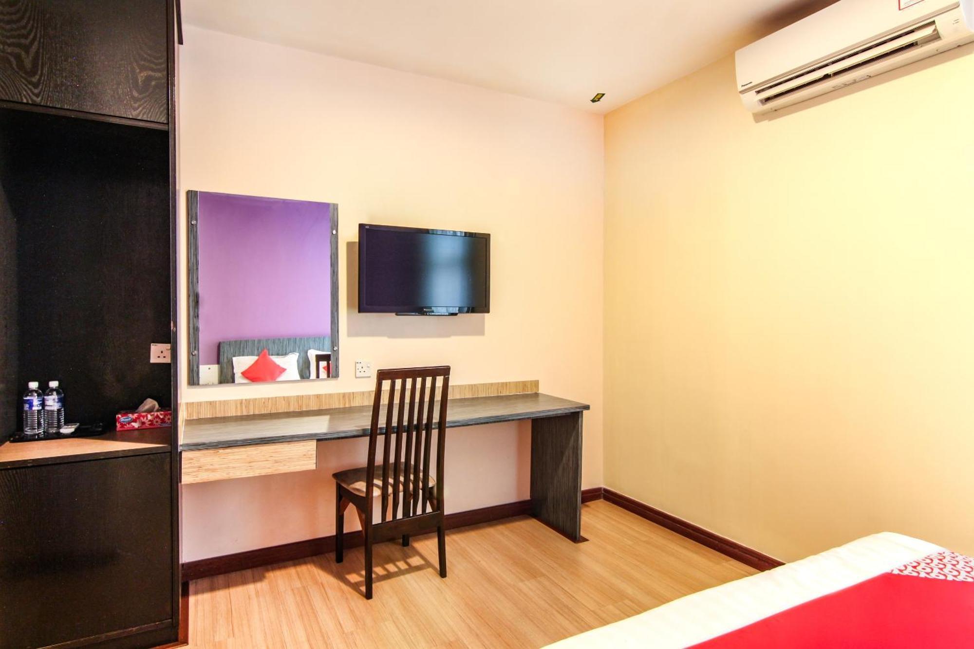 Super Oyo 43930 Hotel Esplanade Sandakan Bagian luar foto