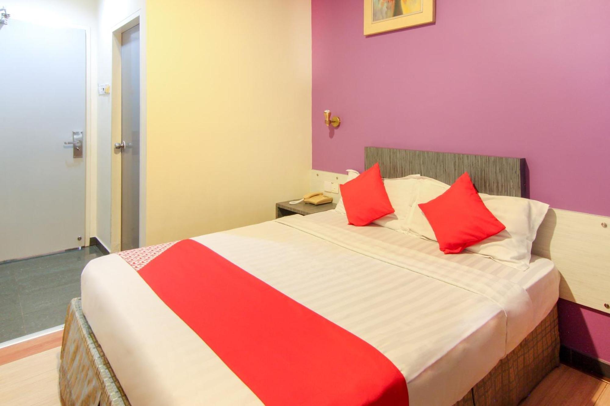 Super Oyo 43930 Hotel Esplanade Sandakan Bagian luar foto